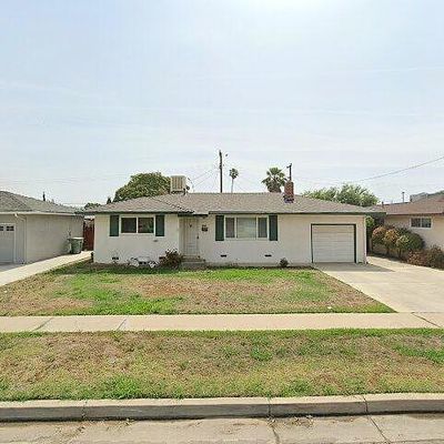 3926 N Kavanagh Ave, Fresno, CA 93705