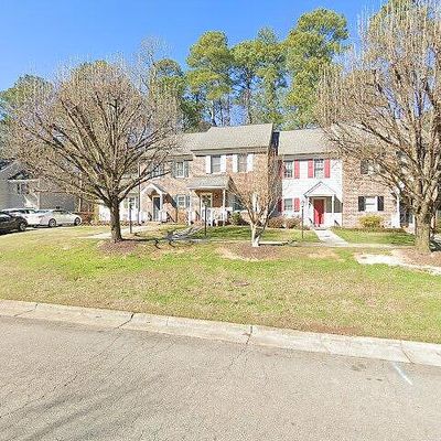 401 Olde Towne Dr, Sanford, NC 27330