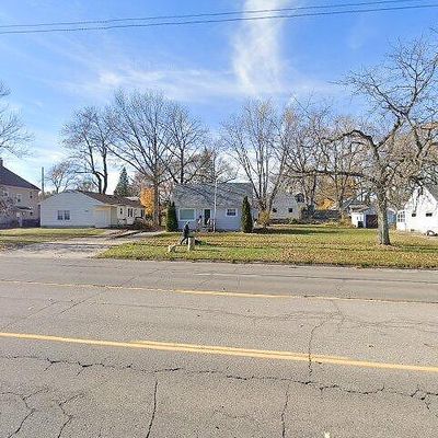 3724 S Pennsylvania Ave, Lansing, MI 48910