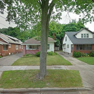 449 Elliott St Se, Grand Rapids, MI 49507