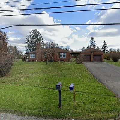 455 Blackhawk Rd, Beaver Falls, PA 15010