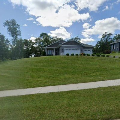 4615 S Oakwood Hills Pkwy, Eau Claire, WI 54701