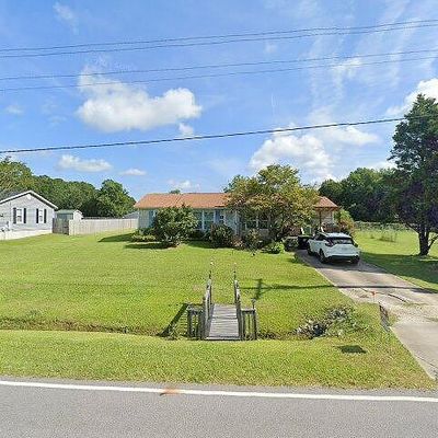 462 Waters Rd, Jacksonville, NC 28546