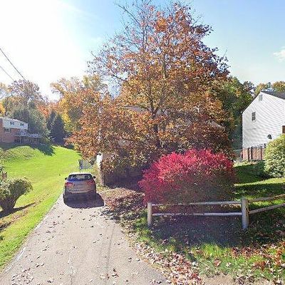 468 Sharon Rd, Coraopolis, PA 15108