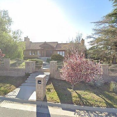 41623 Karen Dr, Palmdale, CA 93551