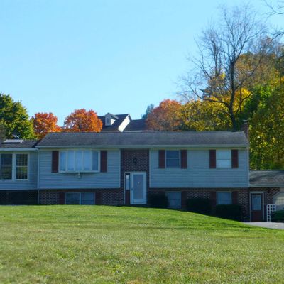 425 Speedwell Forge Rd, Lititz, PA 17543