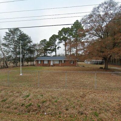 5413 Nc 42, Elm City, NC 27822