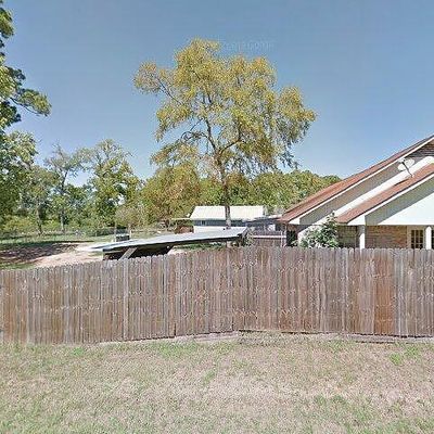 50 Moore St, Coldspring, TX 77331