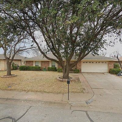 5042 Edgecliff Dr, Wichita Falls, TX 76302