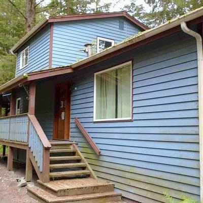 506 Arrowhead St, Sitka, AK 99835