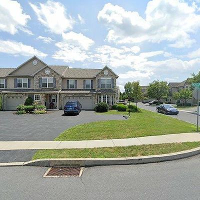 6354 Mercury Dr, Mechanicsburg, PA 17050