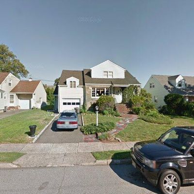 64 Winding Ln, Bloomfield, NJ 07003