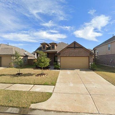 6518 Hunters Creek Ln, Baytown, TX 77521