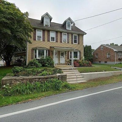 652 Mountain View Rd, Reading, PA 19607