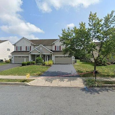 666 Florin Ave, Mount Joy, PA 17552