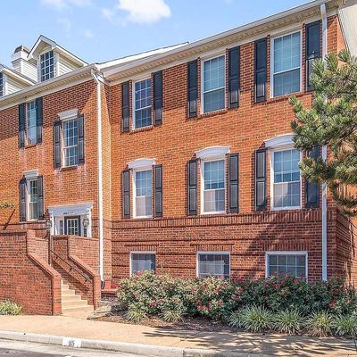 676 Gateway Drive Se, Leesburg, VA 20175