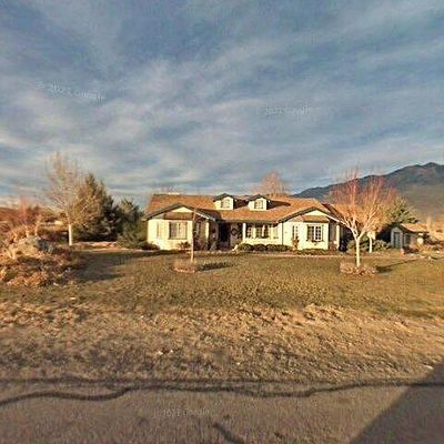 68 Ronda Ln, Bishop, CA 93514