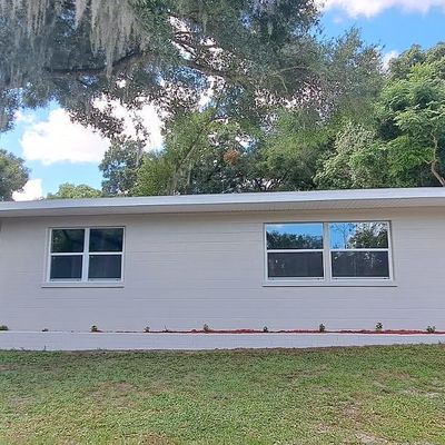 5801 12 Th St, Zephyrhills, FL 33542