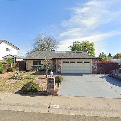 5879 Casa Grande Ave, Rocklin, CA 95677