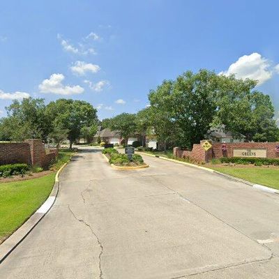 6033 Courtyard Dr, Gonzales, LA 70737