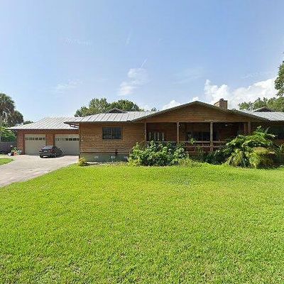 605 French Creek Ln, Fort Pierce, FL 34982