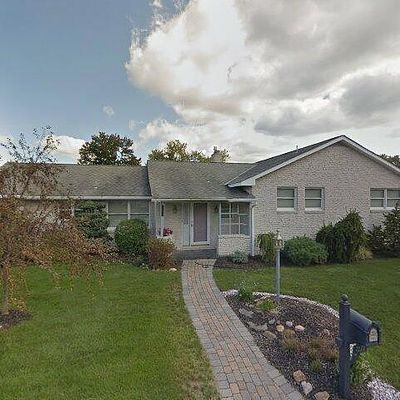 7213 Kingstead Dr, Slatington, PA 18080