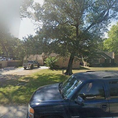 7427 Willow Oak Dr, Baytown, TX 77521