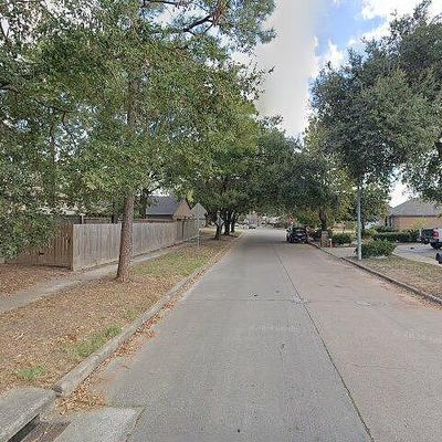 7703 Inwood Grove Lane, Houston, TX 77088