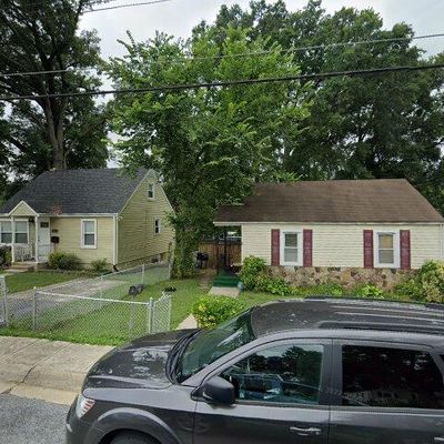 8 Vale Pl, Capitol Heights, MD 20743