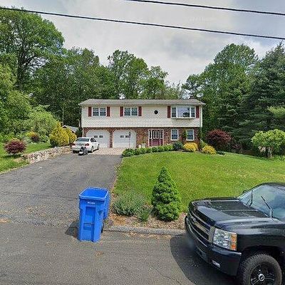 7 John Dominick Dr, Shelton, CT 06484