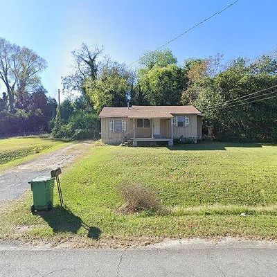 710 Magnolia Dr, Macon, GA 31217