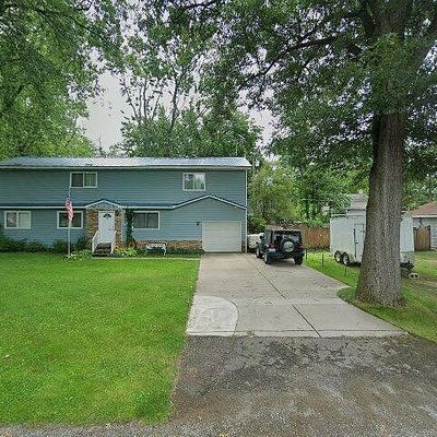 9179 Kettering Ave, White Lake, MI 48386