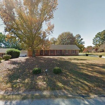 808 Thackston Dr, Spartanburg, SC 29307