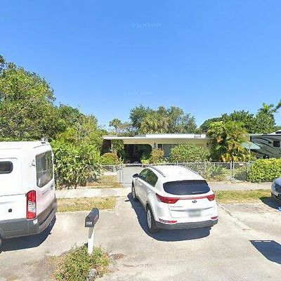 809 W Atlanta Ave, Lantana, FL 33462