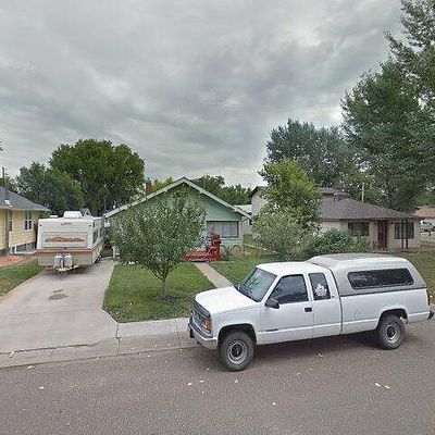 816 S Lake Ave, Miles City, MT 59301