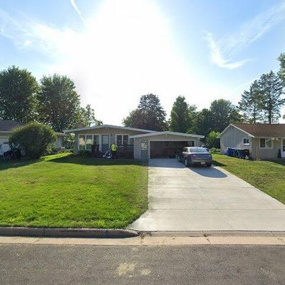 822 Blue Mounds St, Black Earth, WI 53515