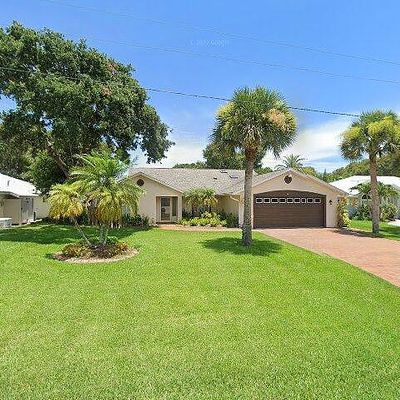 831 Evergreen St, New Smyrna Beach, FL 32169