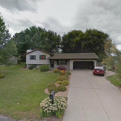 N5353 Rylla St, Onalaska, WI 54650