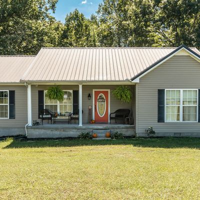 979 Poplar Grove Rd, Westmoreland, TN 37186