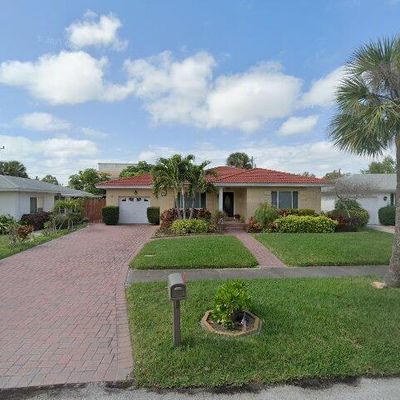 988 Bruce Ave, Clearwater Beach, FL 33767