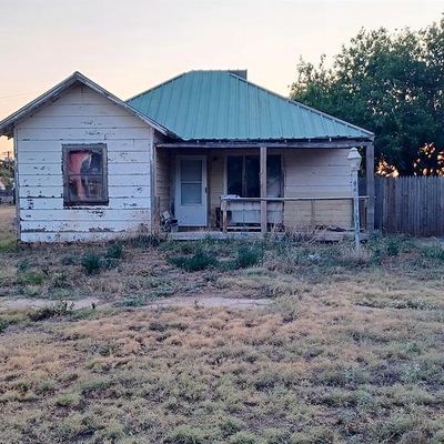 125 N Farmer Avenue, Crosbyton, TX 79322