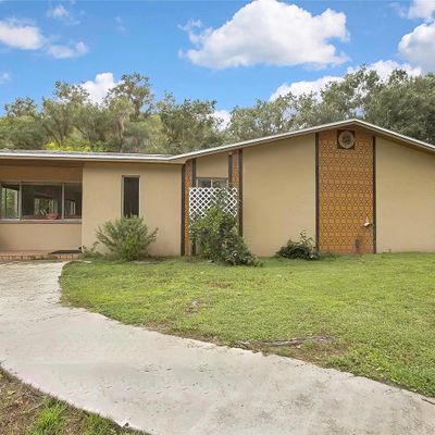 1415 Jean St, Lutz, FL 33548