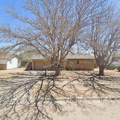 210 Chelsea Ave, Dumas, TX 79029