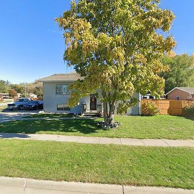 1910 Fairbanks St, Sioux City, IA 51109