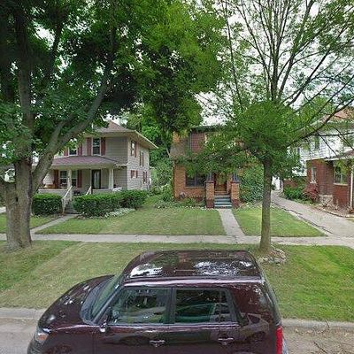 416 Mcpherson Ave, Lansing, MI 48915