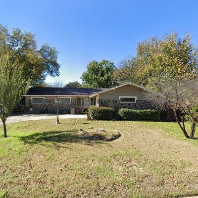 6412 Regal Rd, Forest Hill, TX 76119