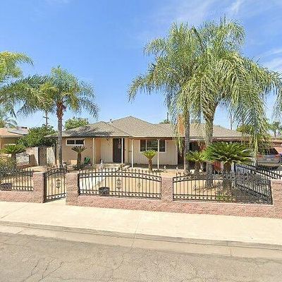 781 E Harvard Ave, Dinuba, CA 93618