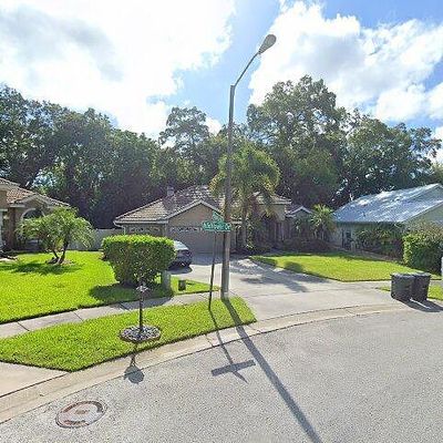 711 Wildflower Dr, Palm Harbor, FL 34683