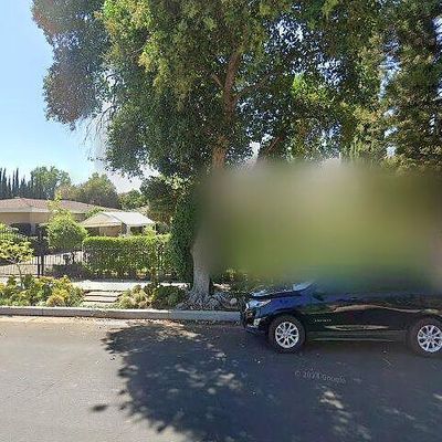 8941 Gloria Ave, North Hills, CA 91343