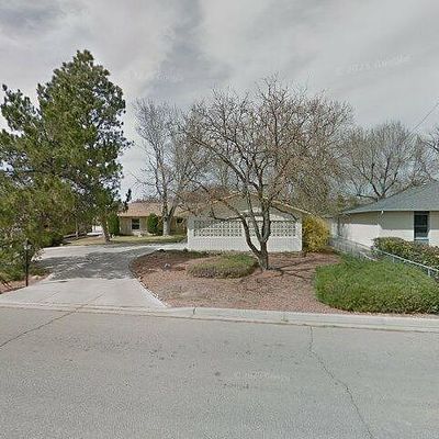 820 Shady Ln, Farmington, NM 87401